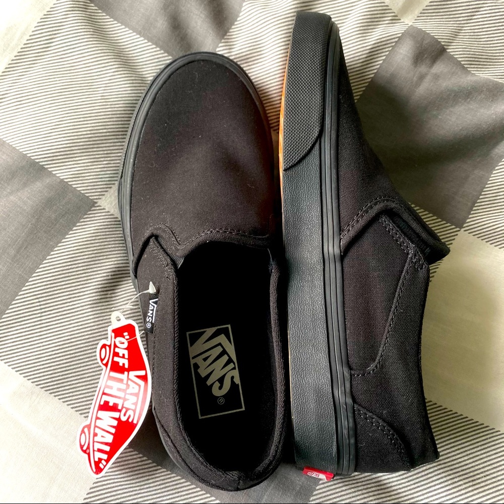 NWT BLACK SLIDE ON VANS